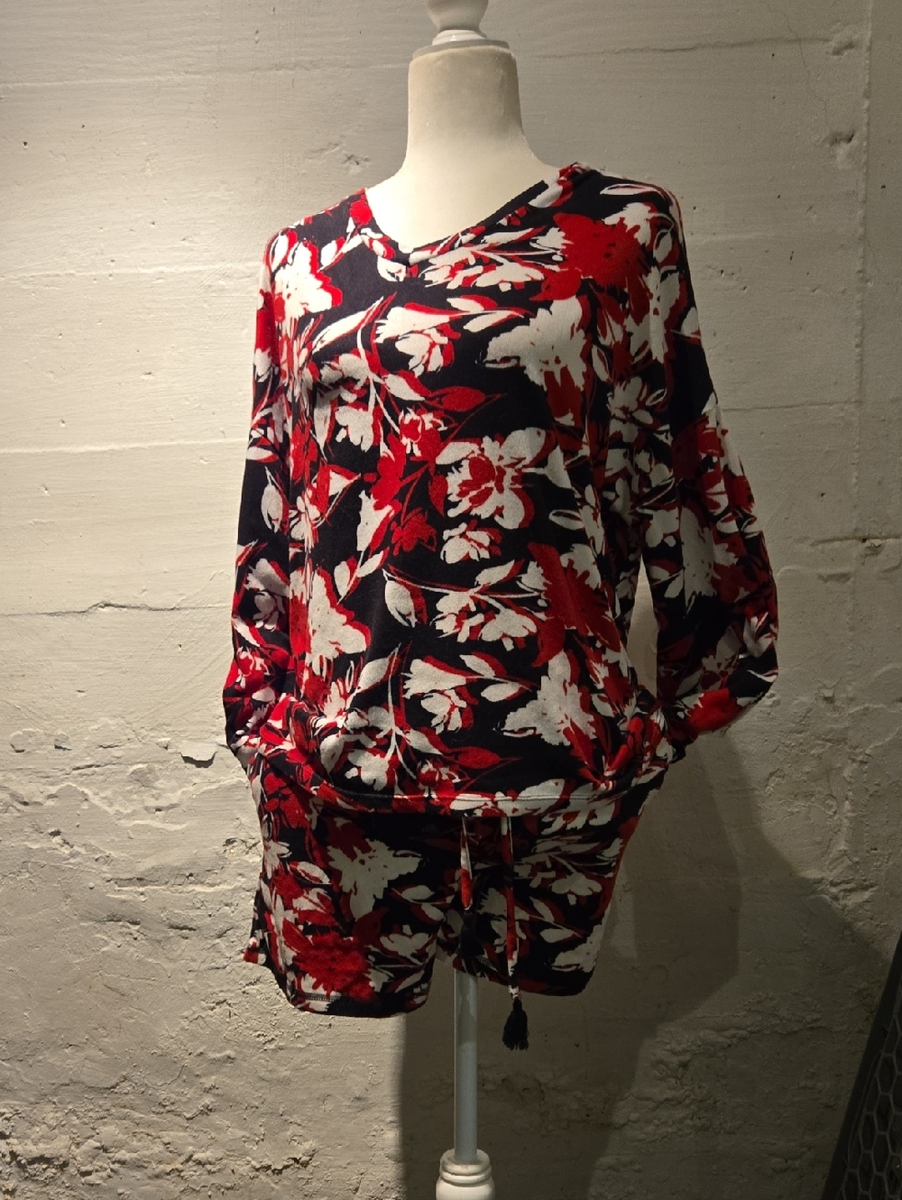 Floral V-Neck Lounge Set in Red, Black & White